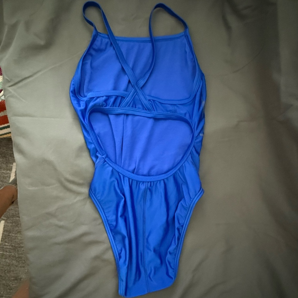Speedo Women's One Piece in Blue with Red Accents - Discounted Shipping - Picture 4 of 5